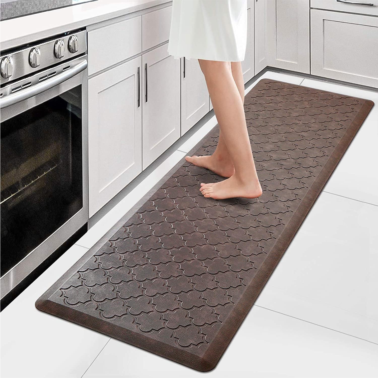 WISELIFE Kitchen Mat Cushioned Anti Fatigue Floor Mat,17.3"x28", Thick Non Slip Waterproof Kitchen Rugs and Mats,Heavy Duty Foam Standing Mat for Kitchen,Floor,Home,Desk,Sink,Laundry (Black,17.3"x28")