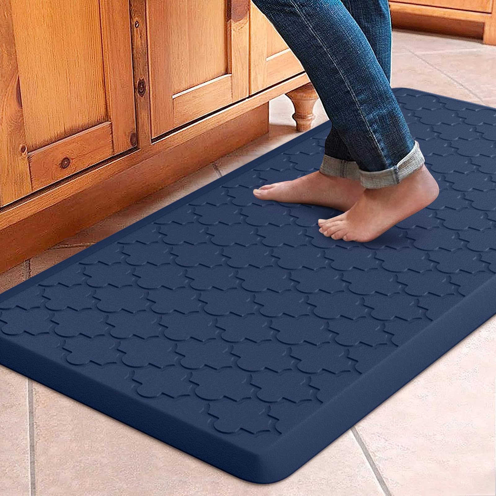 WISELIFE Kitchen Mat Cushioned Anti Fatigue Floor Mat,17.3"x28", Thick Non Slip Waterproof Kitchen Rugs and Mats,Heavy Duty Foam Standing Mat for Kitchen,Floor,Home,Desk,Sink,Laundry (Black,17.3"x28")
